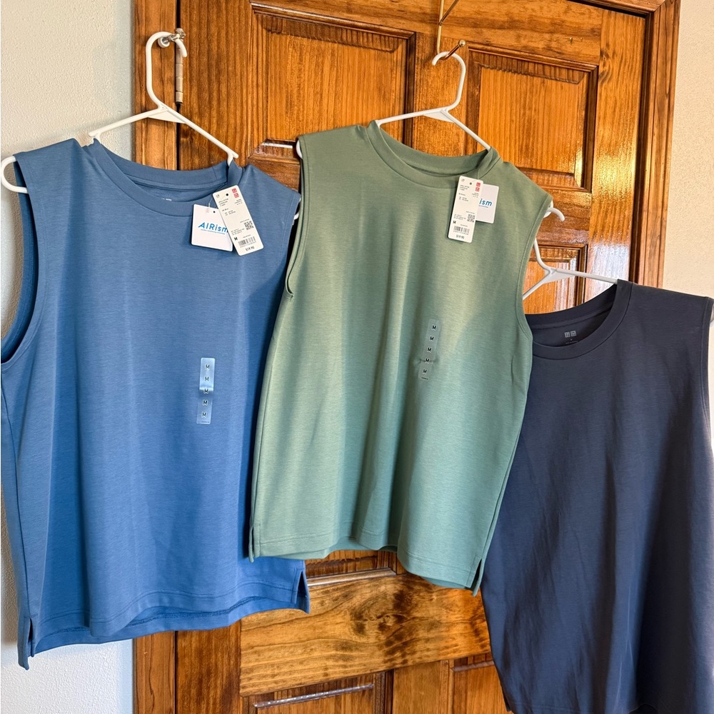SOLD Uniqlo Men   Sleeveless Crew Neck Tees - Blue, Green, Gtay